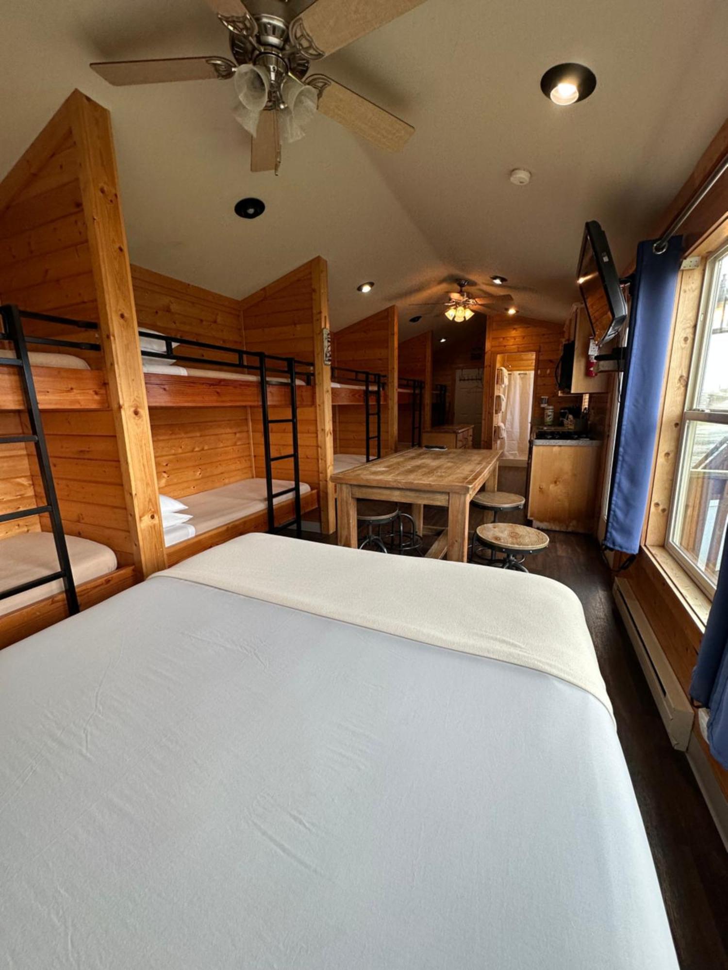 Westport Inn Cabins מראה חיצוני תמונה